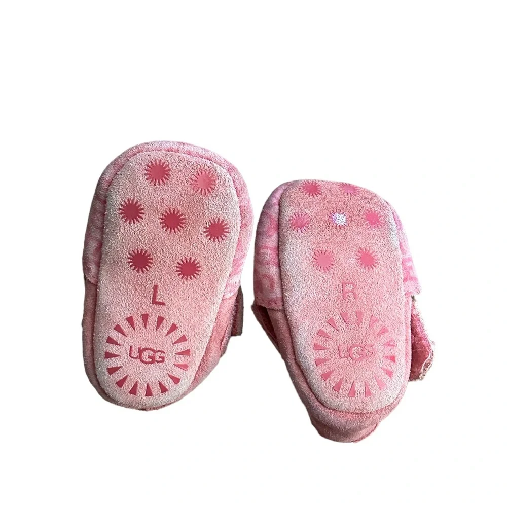 {UGG} Infant Bixbee Moccasins with Velcro Closure